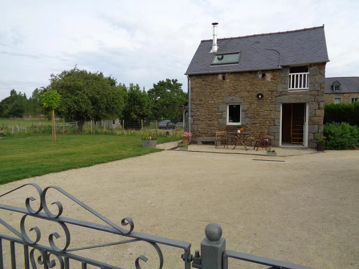 Ker Adsav O'Naturel Saint-Pierre-de-Plesguen 0*,